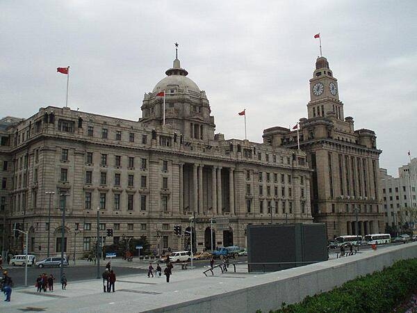View of The Bund area in Shanghai. Most of the buildings were built in the early 20th century in a Neoclassical style by European and American businesses.