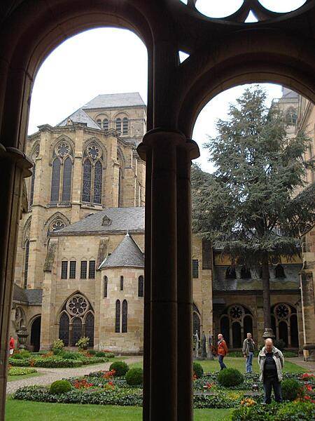 The Liebfrauenkirche (Church of Our Lady) in Trier is one of the most important early Gothic cathedrals in Germany. It was built over a Roman double church and completed in 1260. Its shape is in the form of a Greek cross and its floor plan resembles a 12-petaled rose, symbol of the Virgin Mary.