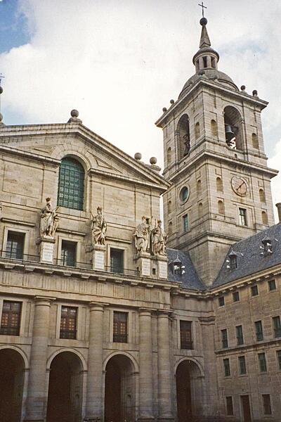 Courtyard in front of the Royal Monastery of San Lorenzo de El Escorial.