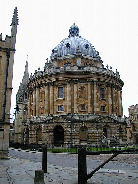 Built in the English Palladian style between 1737 and 1749, the Radcliffe Camera in Oxford, England houses the Radcliffe Science Library.