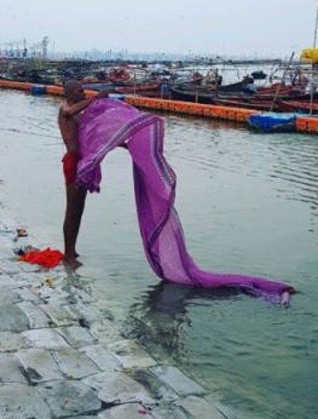 The Taj Mahal was built by Emperor Shah Jahan between 1632 and 1653 to honor the memory of his favorite wife. Located 125 miles from New Delhi in Agra, it took nearly 22 years, 22,000 workers, and 1,000 elephants to complete the white marble mausoleum.