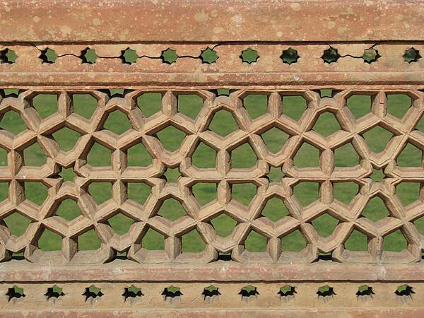 Complex carvings on the grounds of Humayun's Tomb.