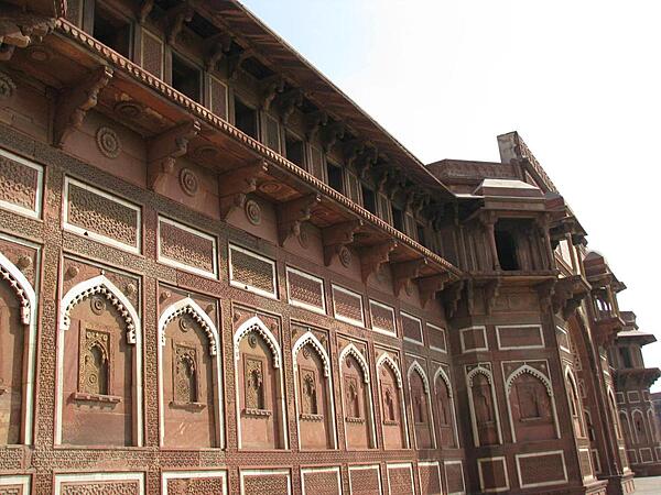 The Jahangiri Mahal, the most prominent building at Agra Fort.