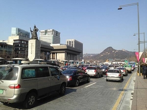 Statue of Admiral Yi Sun-Sin (1545–98) in Seoul. Yi was a Korean admiral and military general famed for his victories against the Japanese navy during the Imjin War (Japanese Invasions) from 1592-98. Yi became an exemplar of conduct for both the Koreans and Japanese.  Incredibly, despite the fact that he had no prior naval training, Admiral Yi was never defeated at sea nor lost a single ship under his command to enemy action; military historians have placed him on par with Admiral Horatio Nelson as one of the greatest naval commanders in history.