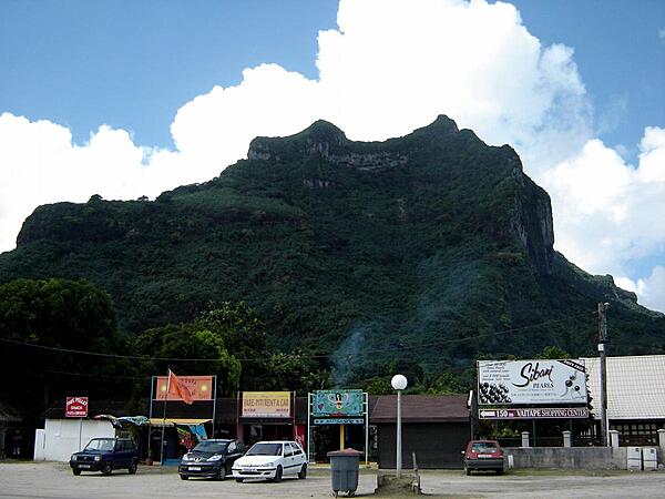 Another view of "paradise." This is Bora Bora's "downtown," a tiny grocery store, a car rental place, and not much else.