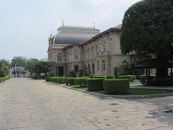 Barom Piman Hall is a neoclassical residence in Bangkok constructed between 1897 and 1903. The exterior is Western, but the interior is entirely Thai. The structure was sometimes used as a royal residence, but it is now the official guest house for visiting heads of state and their staffs.