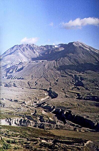 The caldera of Mt. St. Helens in Washington state, 2007. Some volcanic gases and a slowly rebuilding dome are visible.