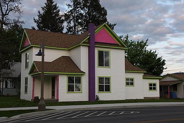 Many businesses in Post Falls, Idaho set themselves up in colorful houses.