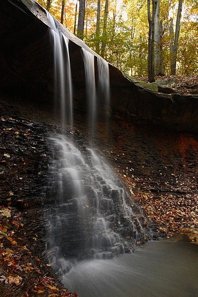 Autumn view of Blue Hen Falls in Cuyahoga Valley National Park, Ohio. Photo courtesy of the US National Park Service.