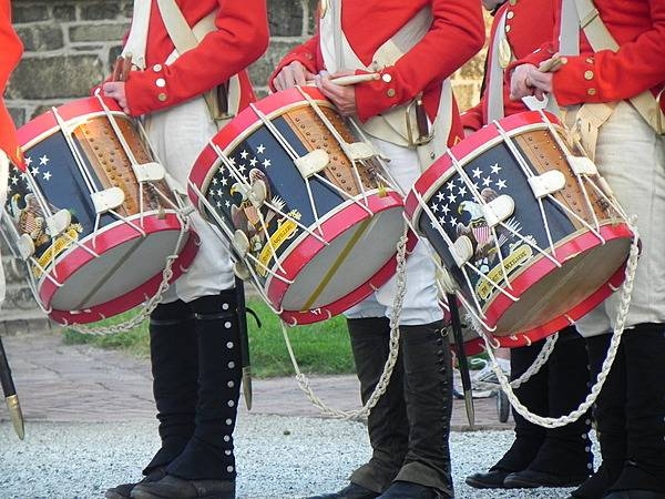 The Fort McHenry Fife and Drum Corps plays on authentic War of 1812 rope tension snare drums. Photo courtesy of the National Park Service/Michelle Dunn.